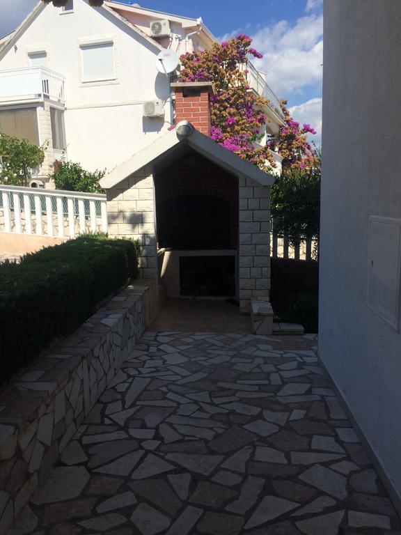 Suz-Ana Apartment Trogir Luaran gambar