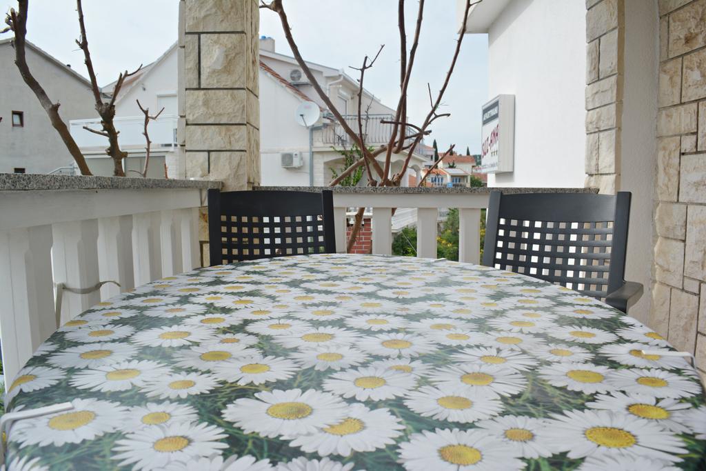 Suz-Ana Apartment Trogir Luaran gambar